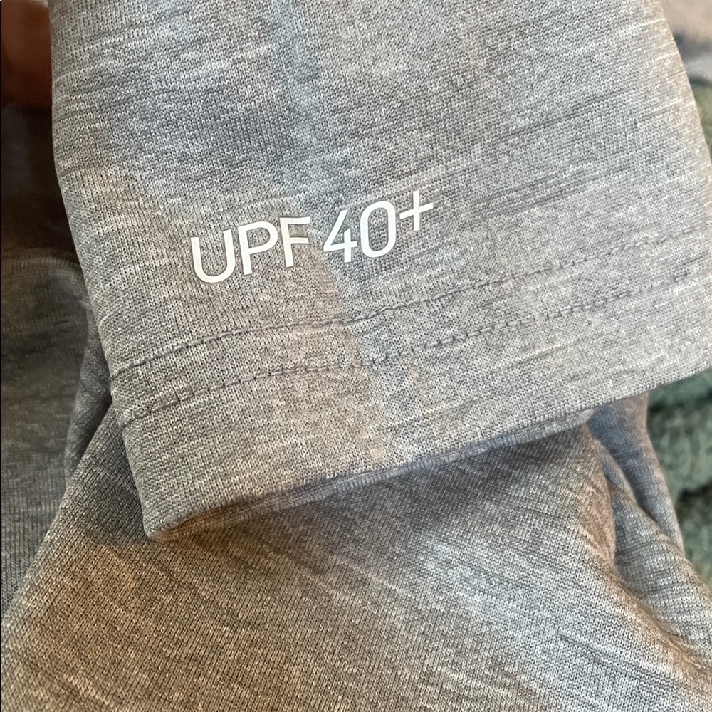 Nike Dri-FIT Heathered Hooded Hydroguard Swim Tee Rashguard Shirt UPF 40+ Small - Picture 5 of 9